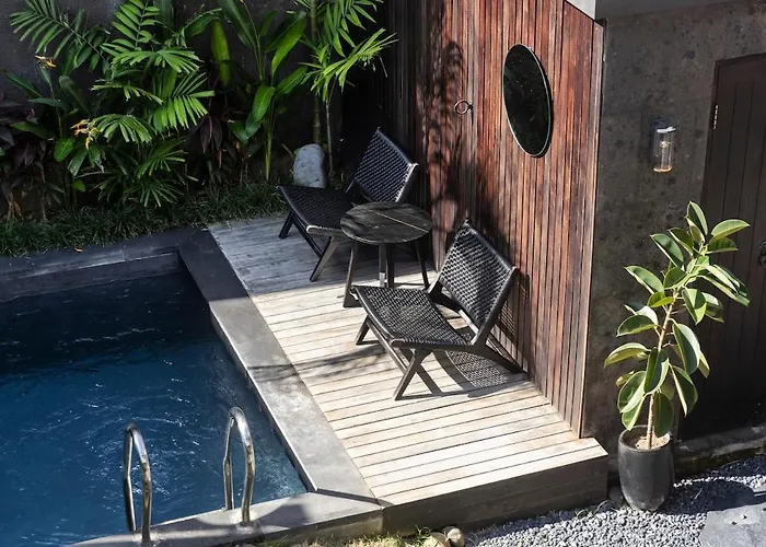 Carlita - Modern 3br Pool Villa Uluwatu