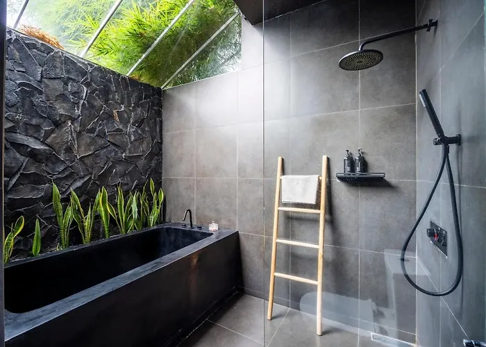 Carlita - Modern 3br Pool Villa Uluwatu