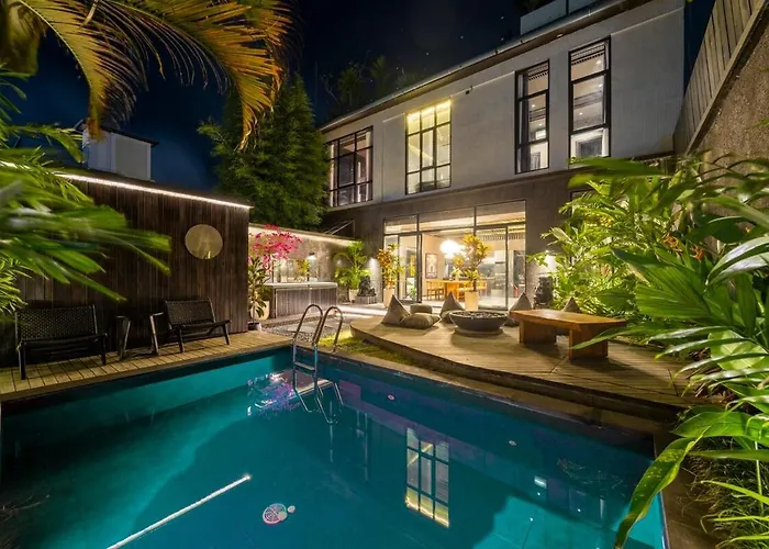Carlita - Modern 3br Pool Villa *
