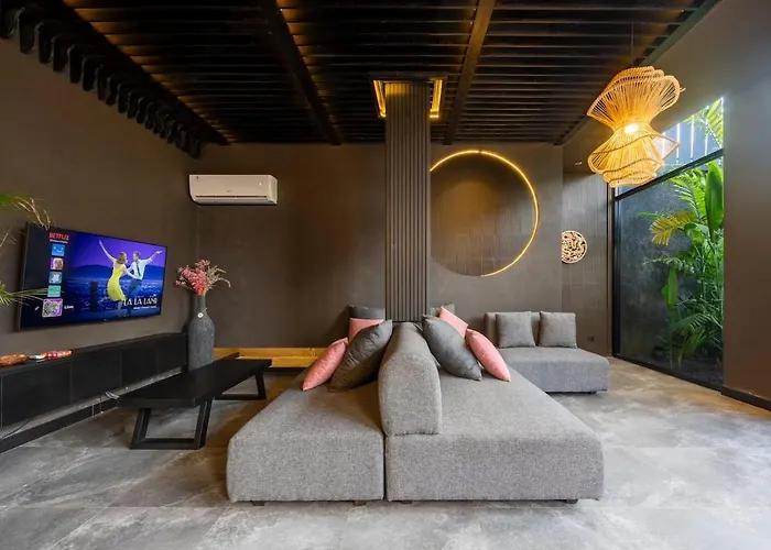 Villa Carlita - Modern 3br Pool
